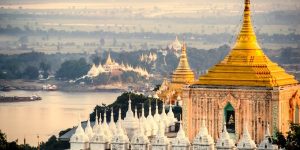 enjoy-the-view-from-belmond-road-to-mandalay-cruise
