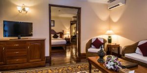 suite-with-garden-view-at-savoy-hotel-yangon