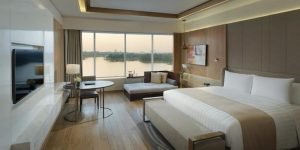premium-lake-view-room-at-melia-yangon