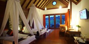 floating-cottage-at-pristine-lotus-inle-lake
