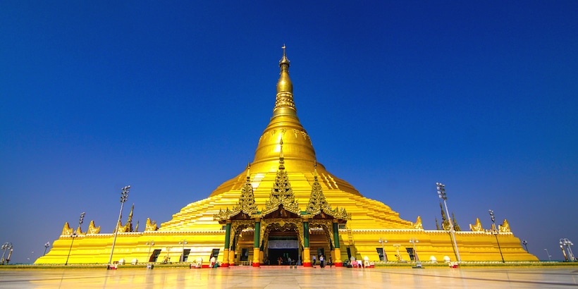 shwedagon pagoda in yangon shwedagon-pagoda-in-yangon