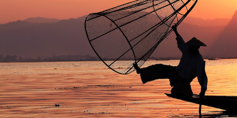 an-inle-lake-fisherman-at-sunset