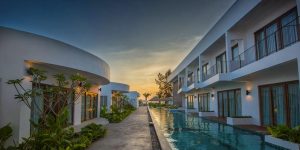 ren-resort-at-sunset-in-sihanoukville