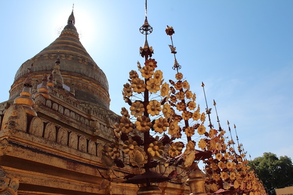 golden stupa in bagan a-golden-stupa-in-bagan