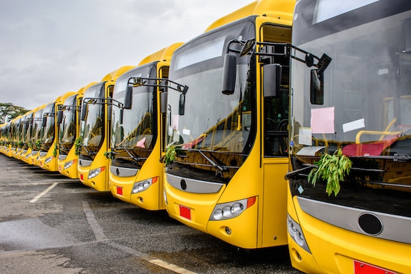 buses-in-yangon
