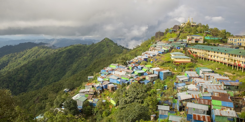 mountain-village-near-keng-tung