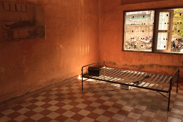 torture-room-at-the-killing-fields